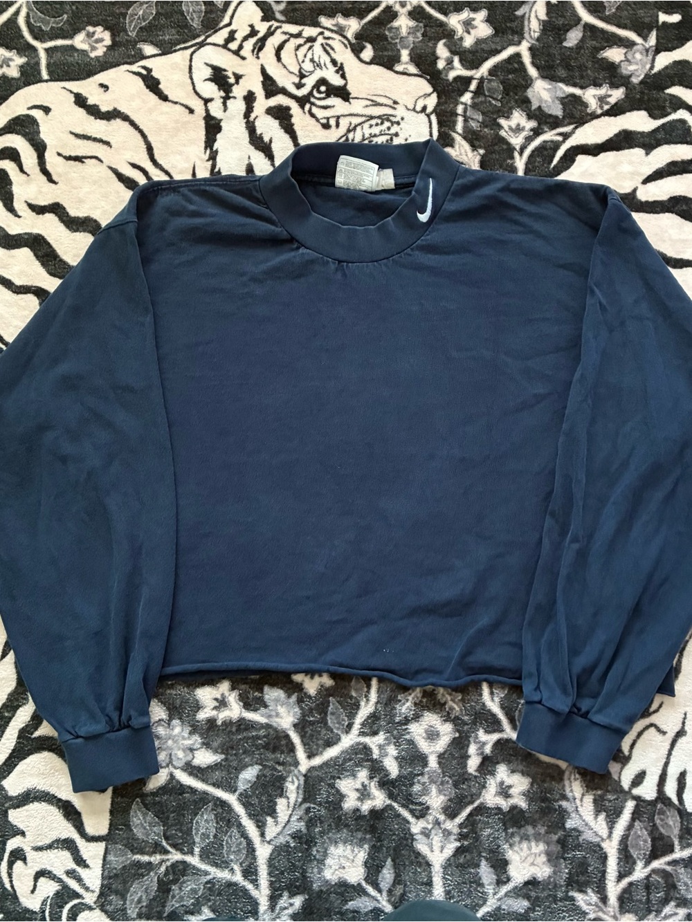 000 - VINTAGE 90s NIKE NAVY BLUE CROPPED MOCK NECK LONG SLEEVE SHIRT